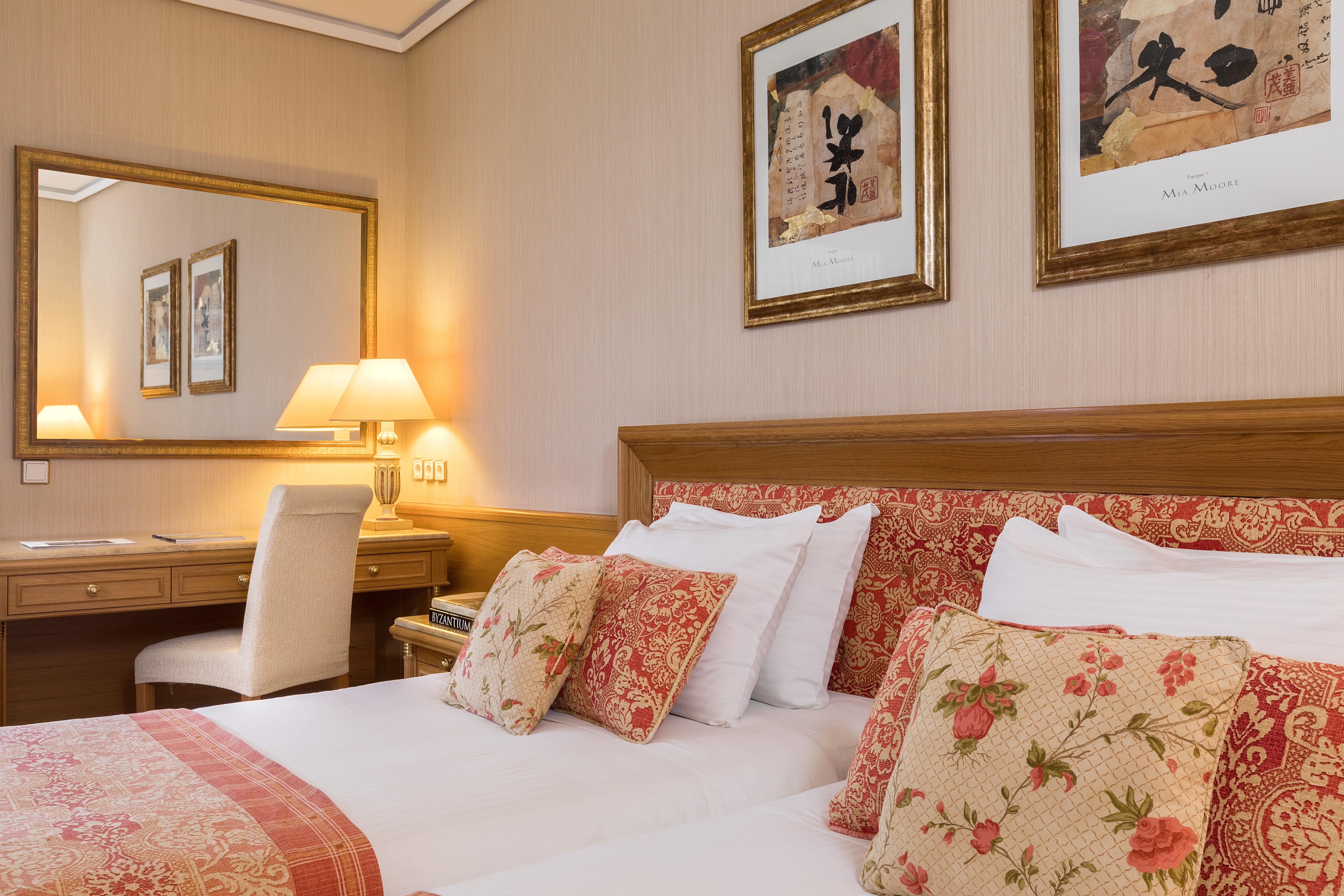 Divani Palace Acropolis Athens Exterior photo A bedroom on board